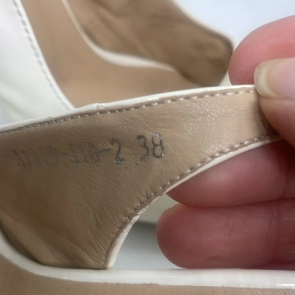 TOLEEAO shoes ivory shiny with gold accents jeweled bow size 7 or 38